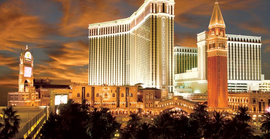 The Top 10 Vegas Hotels For Bachelorettes